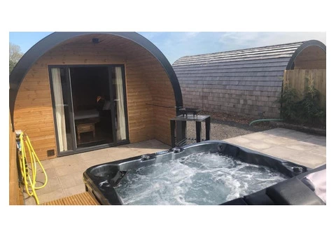 Garden Glamping Pods - 1/7