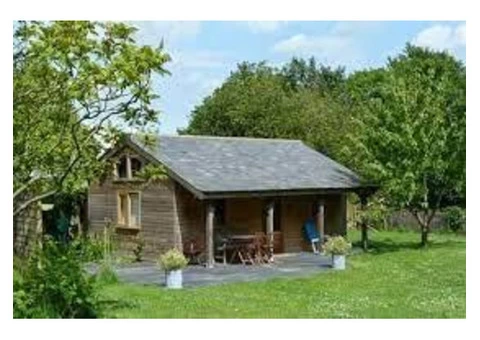 Log Cabins - 6/8