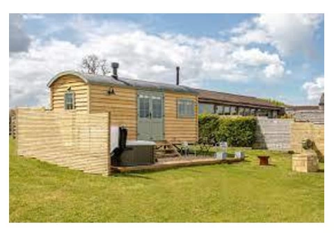 Shepards Huts - 2/8