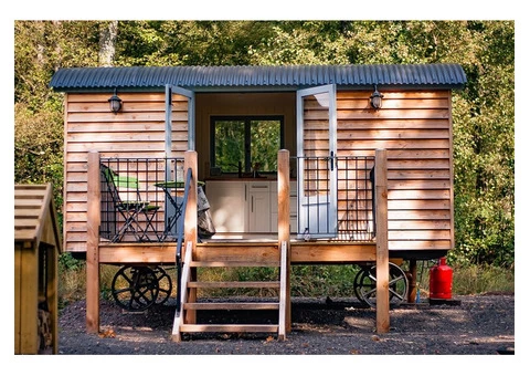 Shepards Huts - 6/8