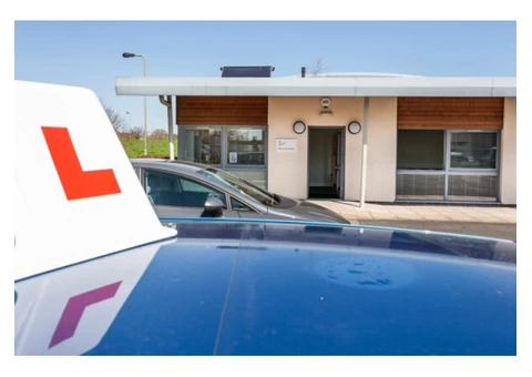 Drive 4 Pass - Best Rochdale Driving Instructor - 1/5