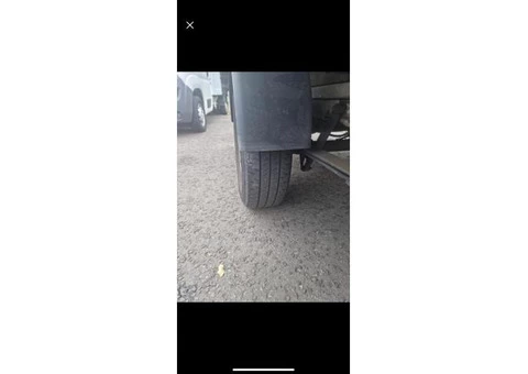 LUTON VAN - 5/8