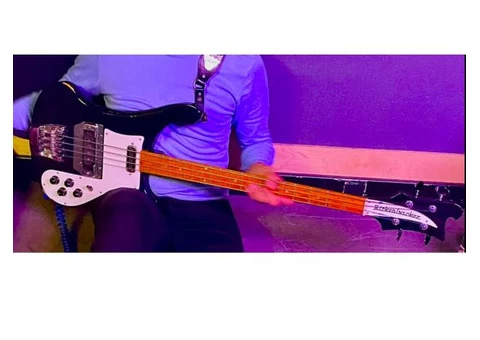 RICKENBACKER BLACK BASS GUITAR STOLEN LONDON ££££ - 4/5