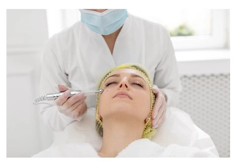 Looking for a Aesthetics Clinic with Proven Results? Contact Brayford Aesthetics Ltd - 1/3
