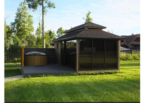 Hand Made Saunas, Hot Tubs & Cold Plungers Available.