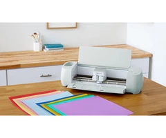 What is the difference between a Circuit and a vinyl cutter?