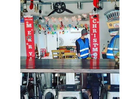 Commercial Cleaning in Cambridge - 2/3