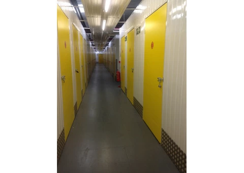 Indoor self storage with free 24 hour access - 1/8