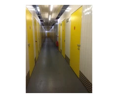 Indoor self storage with free 24 hour access