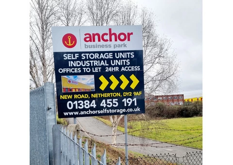 Indoor self storage with free 24 hour access - 7/8
