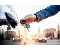 The Benefits of Using a 24/7 Car Key Locksmith
