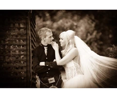 Natural Outdoor Wedding Photography in Glasgow