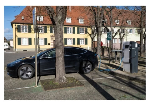 Benefits Of Hiring Electric Cars - Tesla Model X - 4/4
