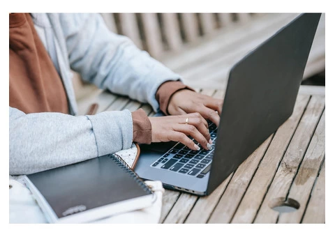 AdGlow's PPC Management London: Tailored Solutions for Your Business