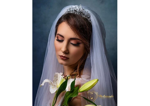 Breathtaking Bridal Makeup Services in Oxfordshire - Your Path to Radiant Beauty!