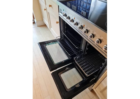 Commercial cleaning services - 16/17