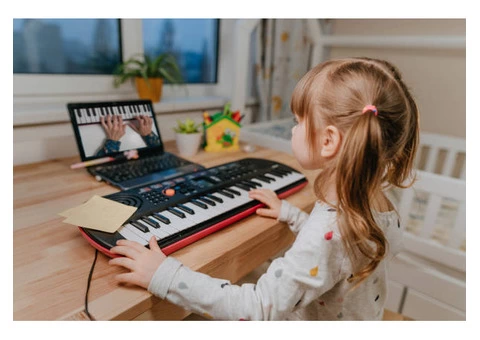 Beginner Piano Lessons Online in UK