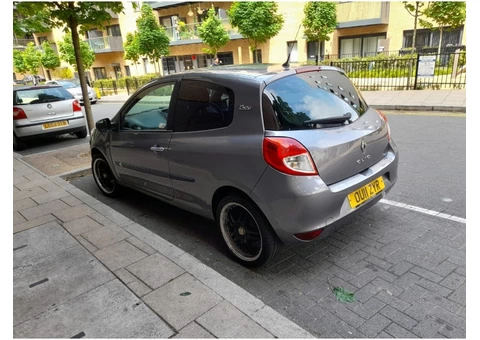 Renault Clio 2011 3 Doors - 2/13