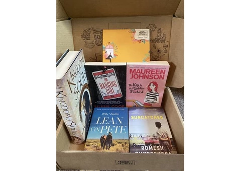 Book subscription boxes-A box of stories