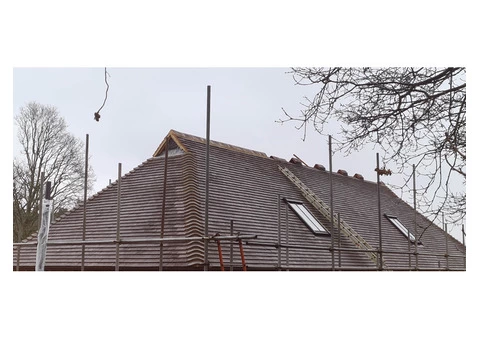 WH Roofing Services in Godalming - 1/4