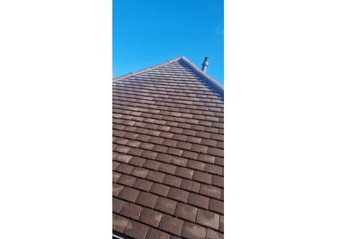 WH Roofing Services in Godalming - 2/4