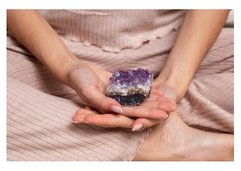 Discover the Magic of Crystal Healing Enroll in a Crystal Therapy Diploma Today!