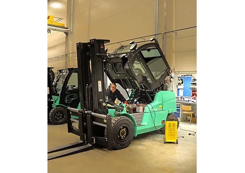 Elevate Your Skills with Forkwise Northern Ltd: Enrol in Forklift Truck Training Courses in Leeds - 4/9