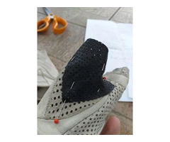 LEATHER GLOVE REPAIR SERVICES LUTON