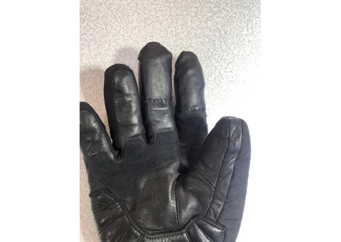 LEATHER GLOVE REPAIR SERVICES LUTON - 3/5