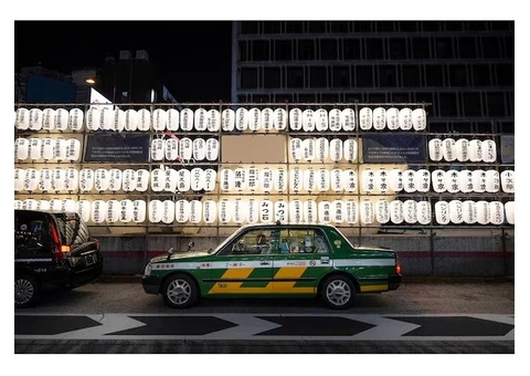 Cruising Through Canada | The World of Cab Services Unveiled