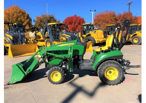 John Deere 2013 John Deere 1023E Compact Tractor for sale - 2/6