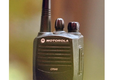 Low cost, expert walkie-talkie repairs - 2/3