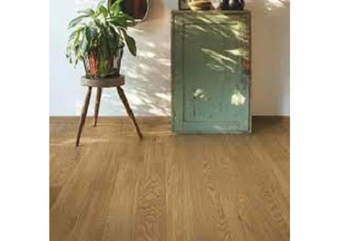 Natural Effect Laminate Flooring - 2/2