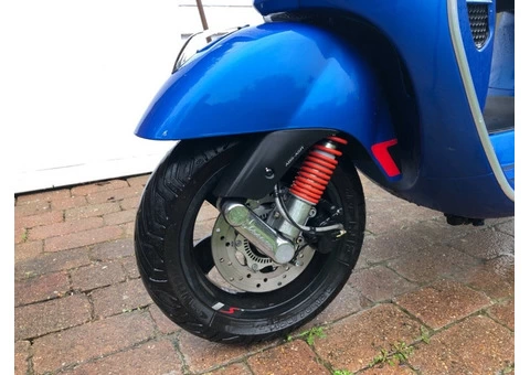 2019 Vespa 300 HPE Super Sport - 4/4