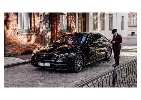 Elevate Your Event with Our Premium Event Chauffeur Service