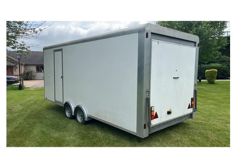 NOW SOLD  ...Race car,/ Track Day trailer - 1/7