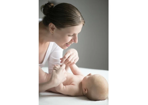 Embracing Connection: The Art of Mother-Baby Massage