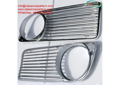 A left and a right front grille for BMW E10 2002 - 2/5