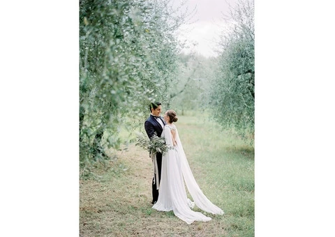Olive Green Wedding Theme: Simple & Refined