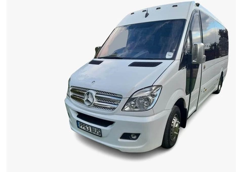 Experience the Ultimate Limo Hire Birmingham Journey with SV Limos
