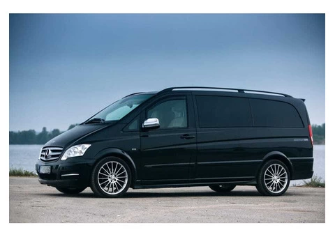 London Airport Chauffeur For Airport Transfers - 2/2