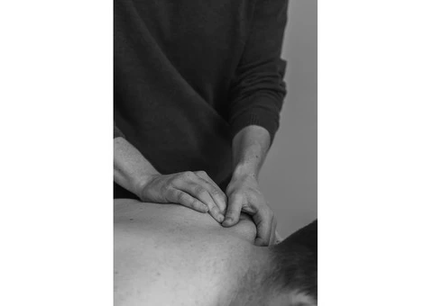 Sports Massage Therapist Available in Tunbridge Wells