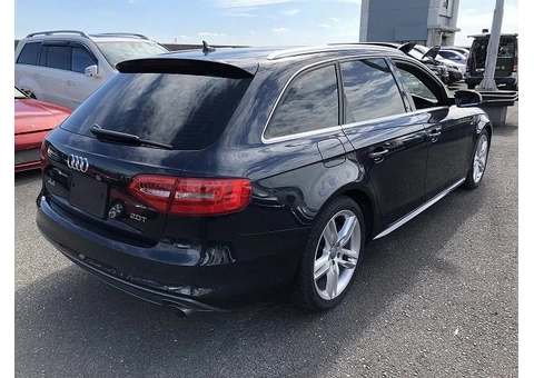 Audi A4 Avant Sportline 2.0 TSFi - 3/4