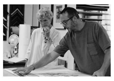 Pendragon Fine Art Frames Ltd - Artistry in Consultation and Shipping