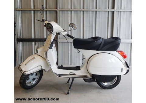 Vespa Scooter PX - 10/10