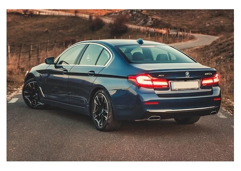 BMW 5 Series Car Hire Luton - Hire BMW Chauffeur