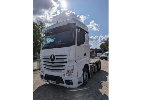 Mercedes Actros for rent - 7/8