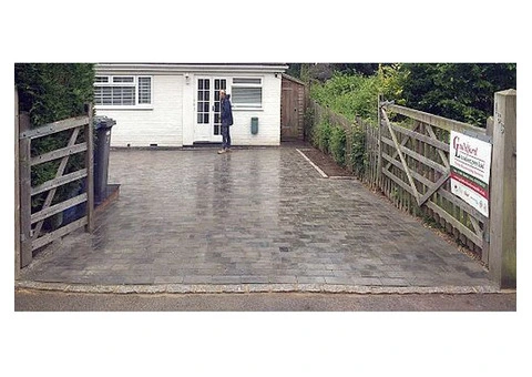 For quality paving in Guildford, call 07823 334721