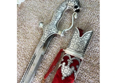 The Significance of Groom's Sword and Sikh Kirpan at Viyaah UK - 1/3