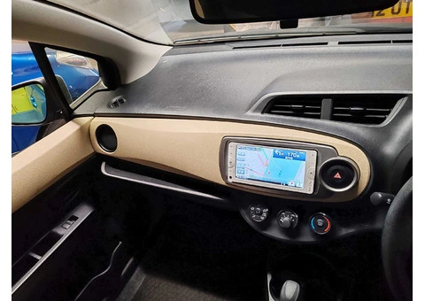 Toyota Vitz For Sale - 2/4